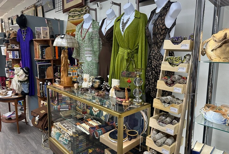 Vintage clothing at Lavanya&acirc;s Antiques, Uniques & More