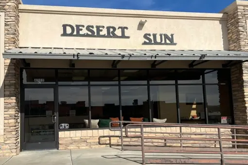 Desert Sun Honors Dolly Parton