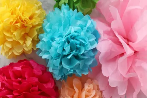 Mother’s Day Tissuerific Bouquet Making