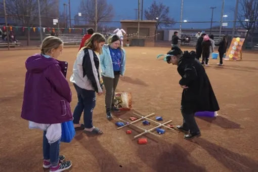 Tween Twilight Egg Hunt